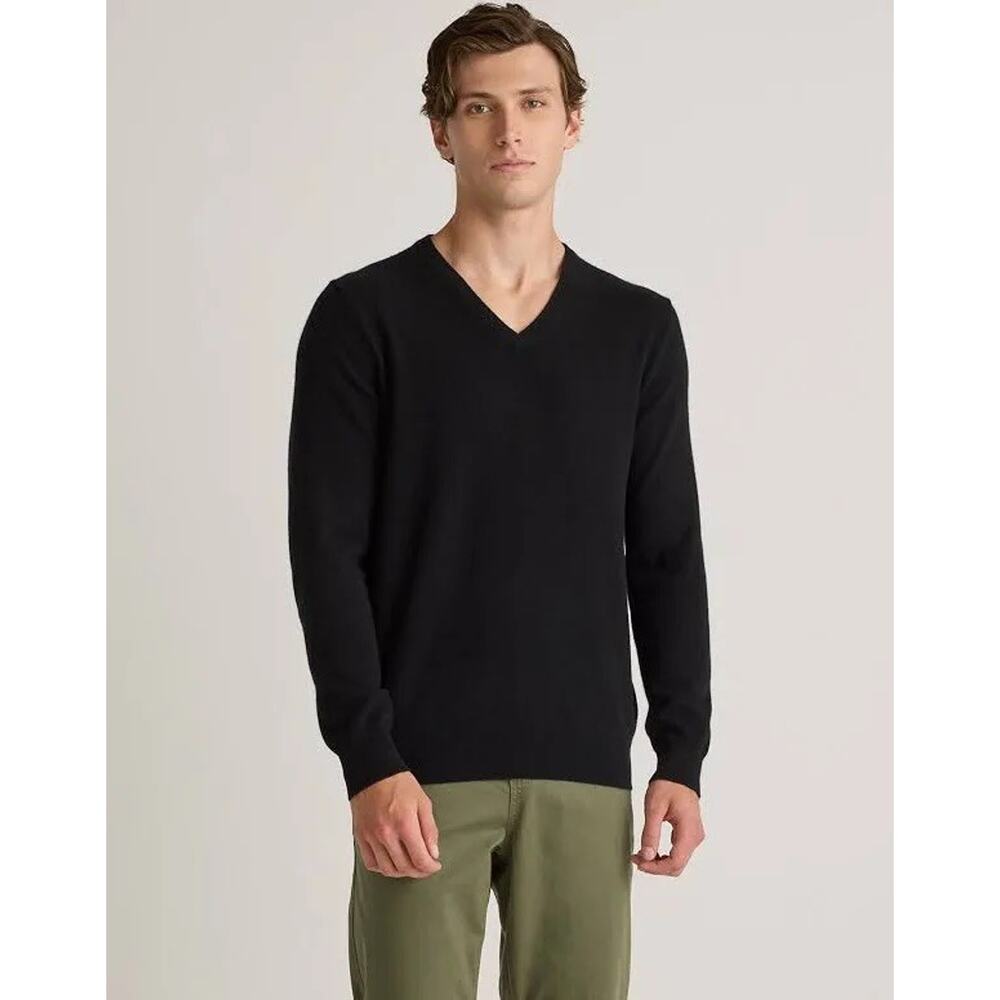 Quince sweater Australian Merino Wool V-Neck size Large Men's Black minimalist
